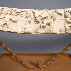 An exceptionally large carved ivory 'Bacchants' tusk, France or Italy, 18th C. — photo 4