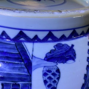 An exceptionally large Chinese blue and white bowl, Kangxi — photo 20
