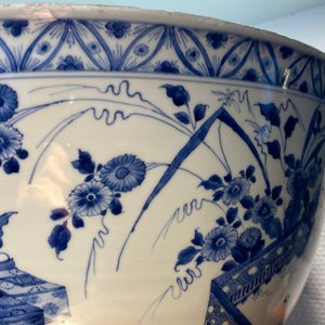 An exceptionally large Chinese blue and white bowl, Kangxi — photo 28