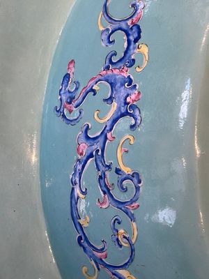 An exceptionally large Chinese Canton enamel basin with floral design, Yongzheng — 照片 18