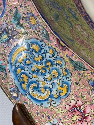 An exceptionally large Chinese Canton enamel basin, Yongzheng — photo 9