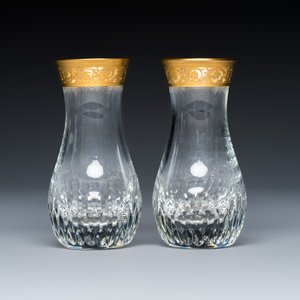An extensive 53-piece French gilt-decorated 'Thistle Gold' crystal glass service with two decanter labels and a pair of candlesticks — photo 11