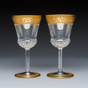 An extensive 53-piece French gilt-decorated 'Thistle Gold' crystal glass service with two decanter labels and a pair of candlesticks — photo 29
