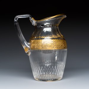 An extensive 53-piece French gilt-decorated 'Thistle Gold' crystal glass service with two decanter labels and a pair of candlesticks — photo 5