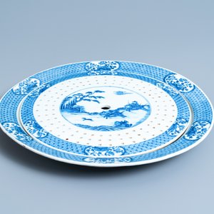An extensive Chinese blue and white 'hunting scene' service, 18/19th C. — 照片 2