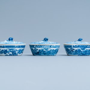 An extensive Chinese blue and white 'hunting scene' service, 18/19th C. — 照片 30