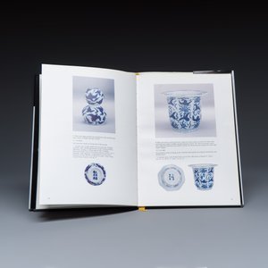 An extensive collection of 47 Marchant exhibition catalogues — photo 11