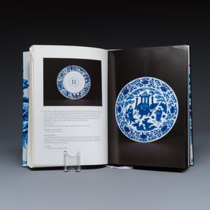 An extensive collection of 47 Marchant exhibition catalogues — photo 19