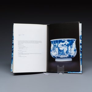 An extensive collection of 47 Marchant exhibition catalogues — photo 24
