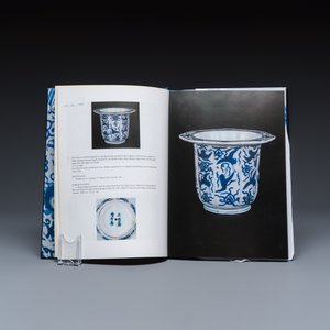 An extensive collection of 47 Marchant exhibition catalogues — photo 26