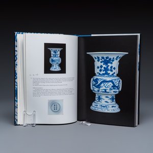 An extensive collection of 47 Marchant exhibition catalogues — photo 28