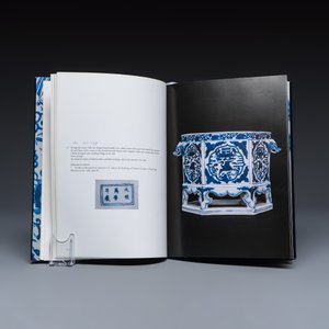 An extensive collection of 47 Marchant exhibition catalogues — photo 29