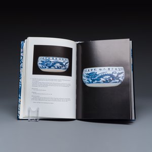 An extensive collection of 47 Marchant exhibition catalogues — photo 31