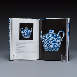 An extensive collection of 47 Marchant exhibition catalogues — photo 35