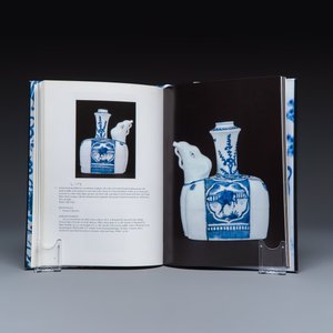 An extensive collection of 47 Marchant exhibition catalogues — photo 36