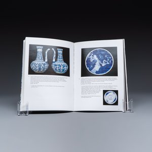 An extensive collection of 47 Marchant exhibition catalogues — photo 38