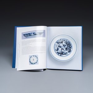 An extensive collection of 47 Marchant exhibition catalogues — photo 49