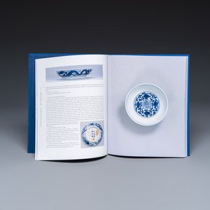 An extensive collection of 47 Marchant exhibition catalogues — photo 50