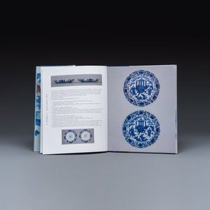 An extensive collection of 47 Marchant exhibition catalogues — photo 57