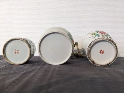 An extensive collection of varied Chinese porcelain wares, 19/20th C. — photo 11