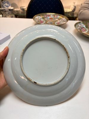 An extensive group of 23 Chinese Canton famille rose wares, 19th C. — 照片 129