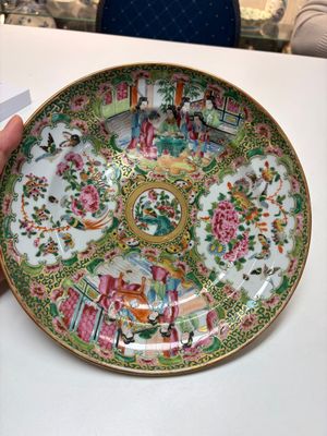 An extensive group of 23 Chinese Canton famille rose wares, 19th C. — 照片 138