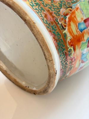An extensive group of 23 Chinese Canton famille rose wares, 19th C. — 照片 171
