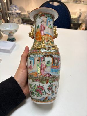 An extensive group of 23 Chinese Canton famille rose wares, 19th C. — 照片 20