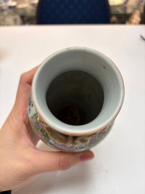 An extensive group of 23 Chinese Canton famille rose wares, 19th C. — 照片 38