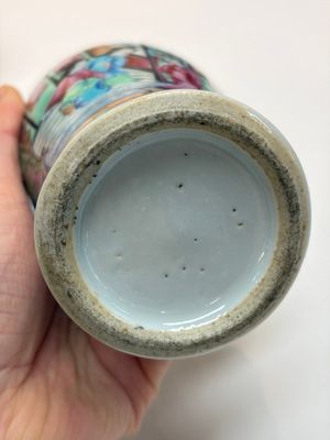 An extensive group of 23 Chinese Canton famille rose wares, 19th C. — 照片 40