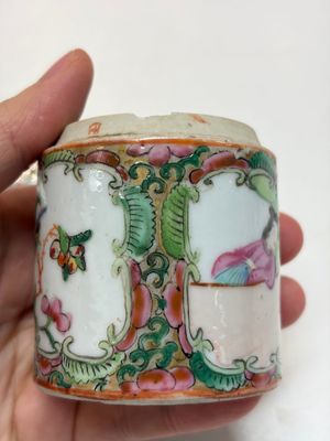 An extensive group of 23 Chinese Canton famille rose wares, 19th C. — 照片 62