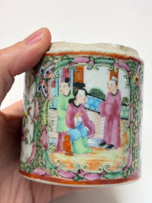 An extensive group of 23 Chinese Canton famille rose wares, 19th C. — 照片 73