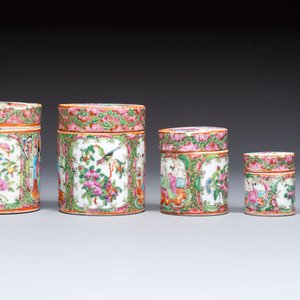 An extensive group of 23 Chinese Canton famille rose wares, 19th C. — 照片 3