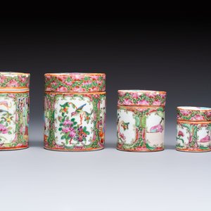 An extensive group of 23 Chinese Canton famille rose wares, 19th C. — 照片 5