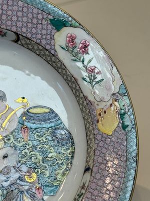 An extremely fine pair of Chinese famille rose ruby-back eggshell plates with a lady and playing boys, Yongzheng — photo 27