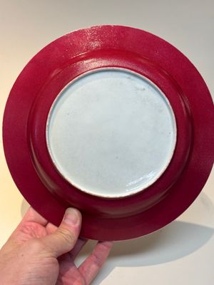 An extremely fine pair of Chinese famille rose ruby-back eggshell plates with a lady and playing boys, Yongzheng — photo 43