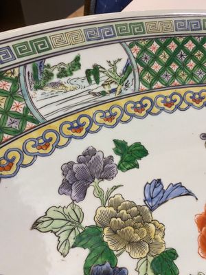 An extremely large Chinese famille verte 'quail and peony' dish, Kangxi mark, 20th C. — photo 10