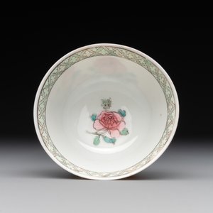 An extremely rare and early Chinese famille rose semi-eggshell 'rooster' cup, Baiyun Shanren 白雲山人 seal mark, Yongzheng — 照片 5