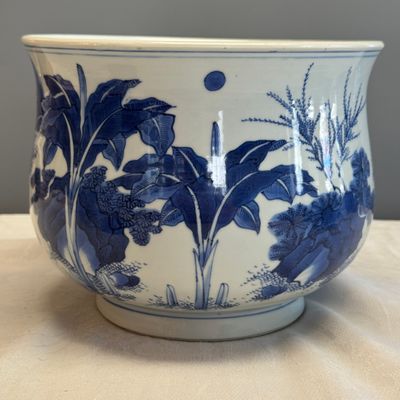 An extremely rare and fine Chinese blue and white 'Liu Zi Xi Mi Le 六子戲彌勒' censer — 照片 4