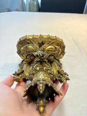 An extremely rare and fine Chinese gilt-bronze Buddha, inscribed 大明正統己未金川比丘昌靜捐資命工造, Zhengtong mark and of the period, dated 1439 — photo 6
