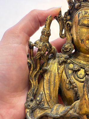 An extremely rare and fine Chinese gilt-bronze Buddha, inscribed 大明正統己未金川比丘昌靜捐資命工造, Zhengtong mark and of the period, dated 1439 — photo 9