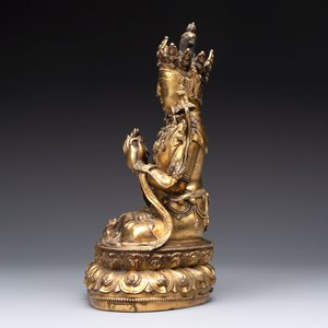 An extremely rare and fine Chinese gilt-bronze Buddha, inscribed 大明正統己未金川比丘昌靜捐資命工造, Zhengtong mark and of the period, dated 1439 — photo 5