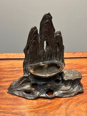 An extremely rare and unique 'Laozi' incense burner and cover, Yuan — 照片 11