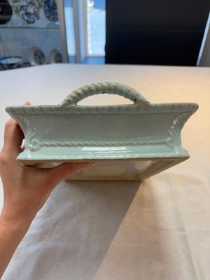 An extremely rare Chinese armorial rectangular basket with the arms of Sioc'han de Kersabiec, Kangxi, ca. 1715 — photo 2