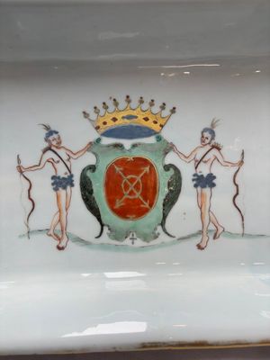 An extremely rare Chinese armorial rectangular basket with the arms of Sioc'han de Kersabiec, Kangxi, ca. 1715 — photo 6