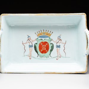 An extremely rare Chinese armorial rectangular basket with the arms of Sioc'han de Kersabiec, Kangxi, ca. 1715 — photo 1