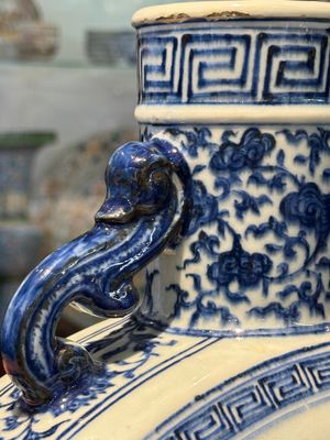 An extremely rare Chinese blue and white 'Bajixiang' moonflask, Yongzheng mark and of the period — photo 35