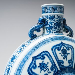 An extremely rare Chinese blue and white 'Bajixiang' moonflask, Yongzheng mark and of the period — photo 3