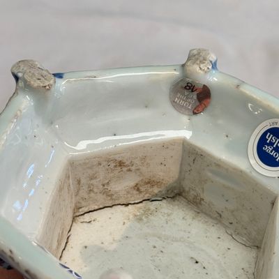 An extremely rare Chinese blue and white hexagonal salt — 照片 21