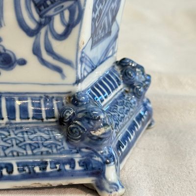 An extremely rare Chinese blue and white hexagonal salt — 照片 7